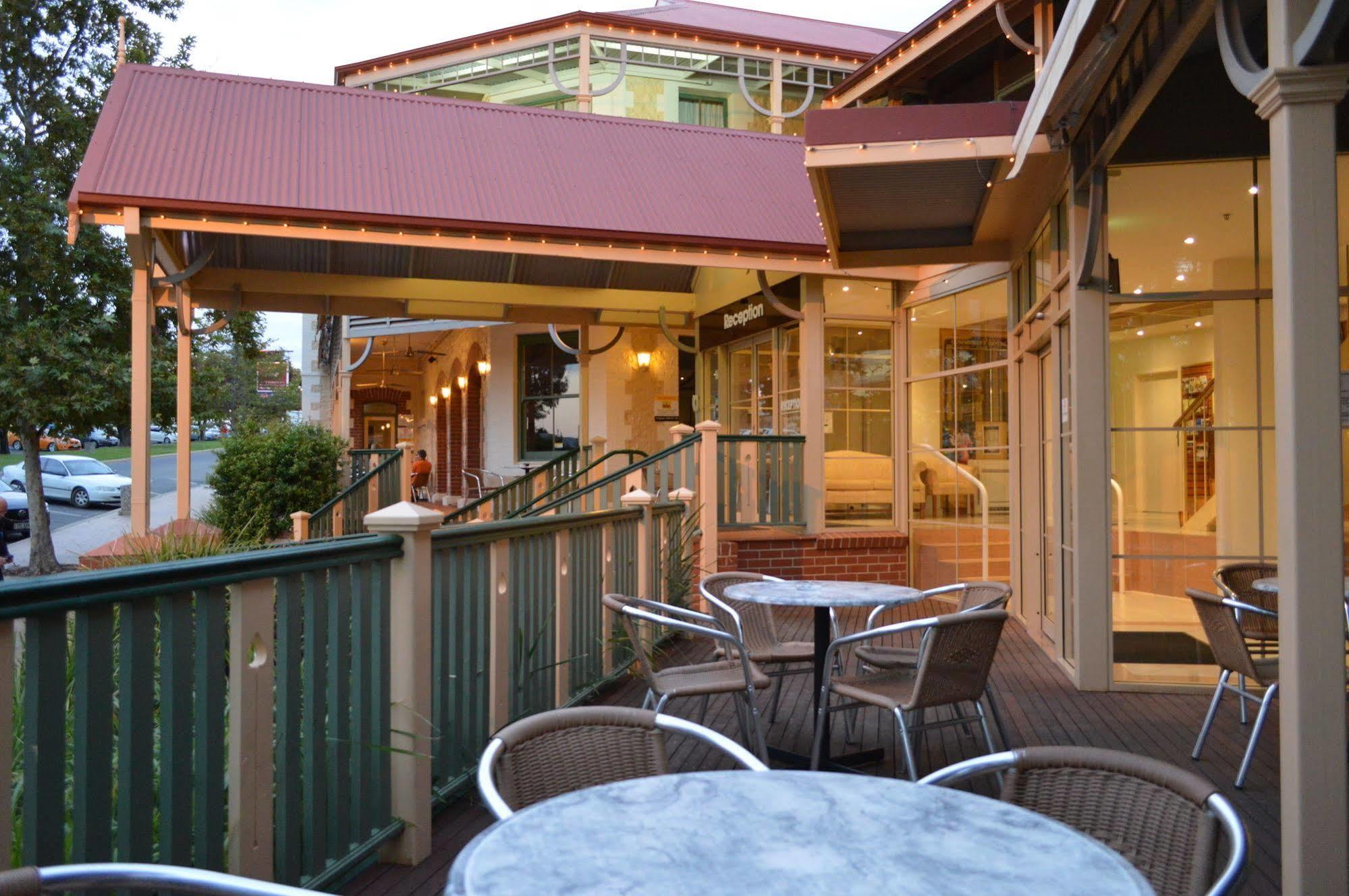 Loxton Community Hotel Motel Kültér fotó